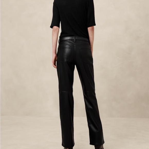 NWT Banana Republic Mid-Rise Bootcut Vegan Leather Pants Size 26 - Picture 2 of 7